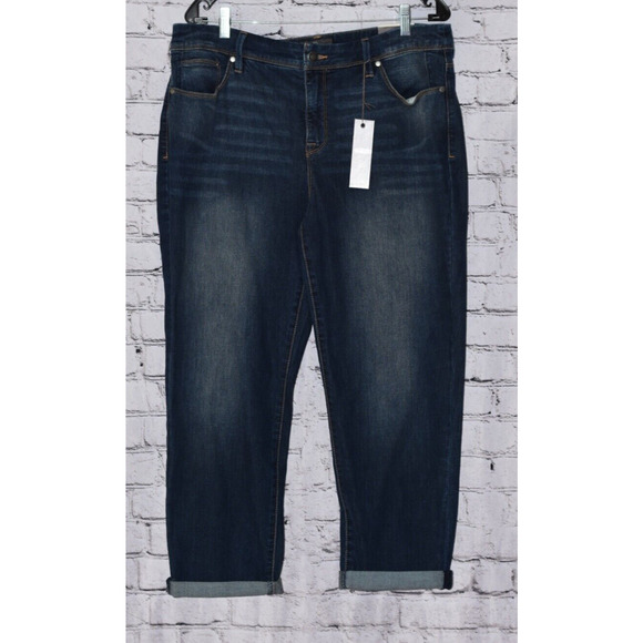 CHICO'S So Slimming Denim Girlfriend Crop Jean Pants Size (2) 12 NWT - Picture 1 of 10